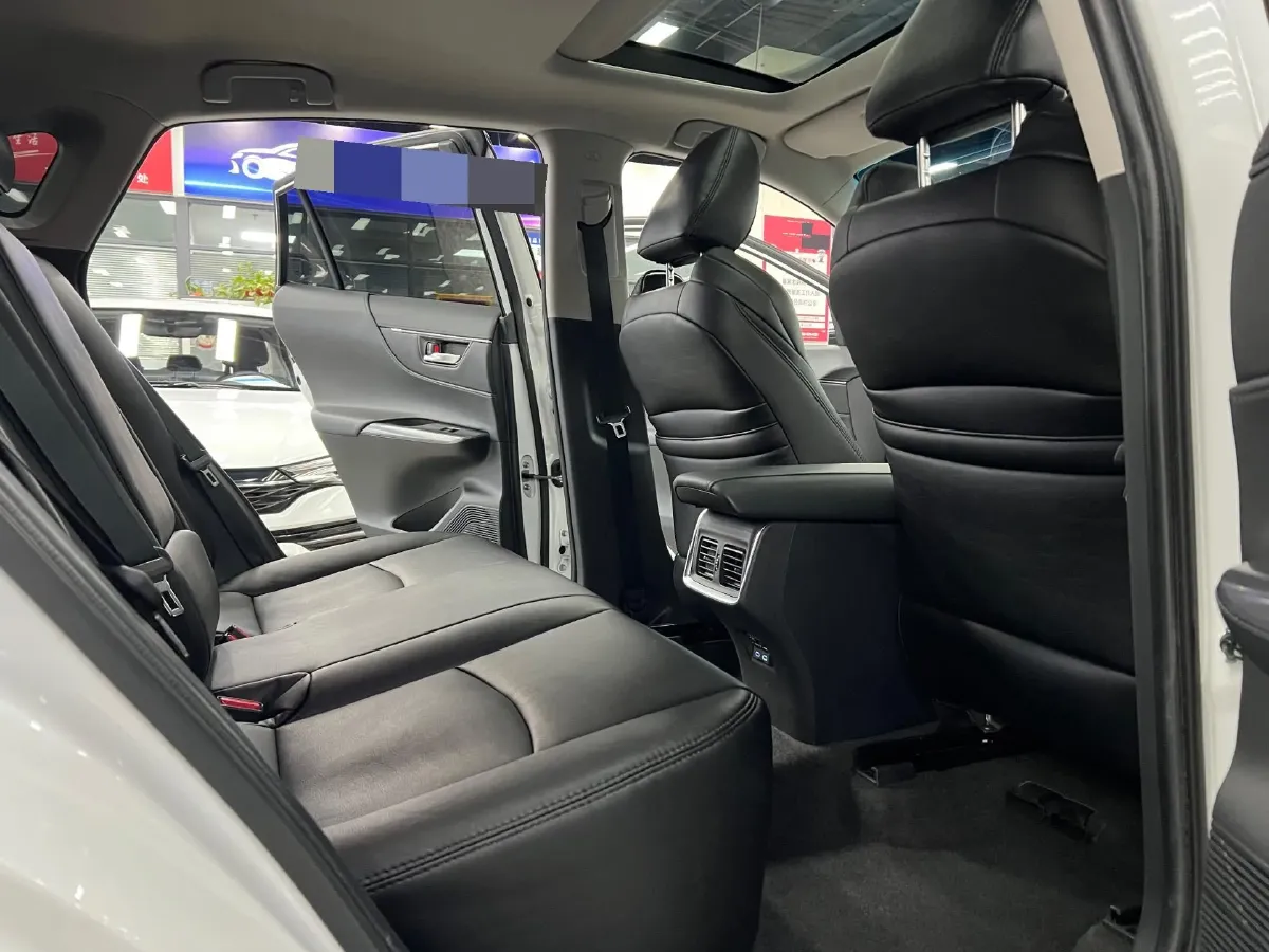 2022 Toyota Harrier 2.0L 171HP L4 CVT,autocango,china used car exporter,china ev exporter,chinese used car exporter,chinese used ev exporter