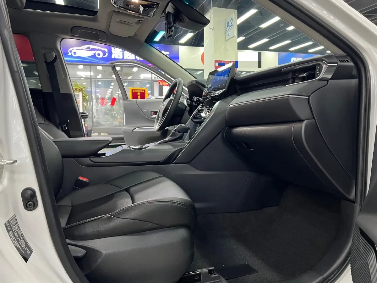 2022 Toyota Harrier 2.0L 171HP L4 CVT,autocango,china used car exporter,china ev exporter,chinese used car exporter,chinese used ev exporter