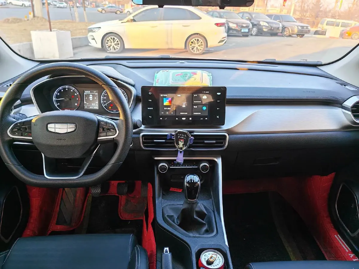 2025 Geely Coolray 1.5L 126HP L4 5MT,autocango,china used car exporter,china ev exporter,chinese used car exporter,chinese used ev exporter