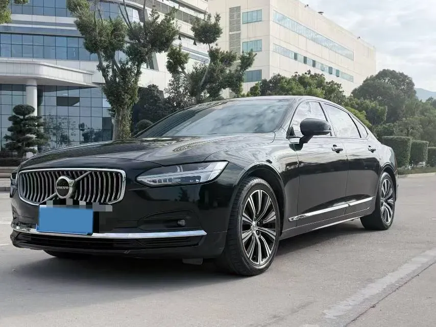 2021 Volvo S90 2.0T 250HP L4 8AT,autocango,china used car exporter,china ev exporter,chinese used car exporter,chinese used ev exporter