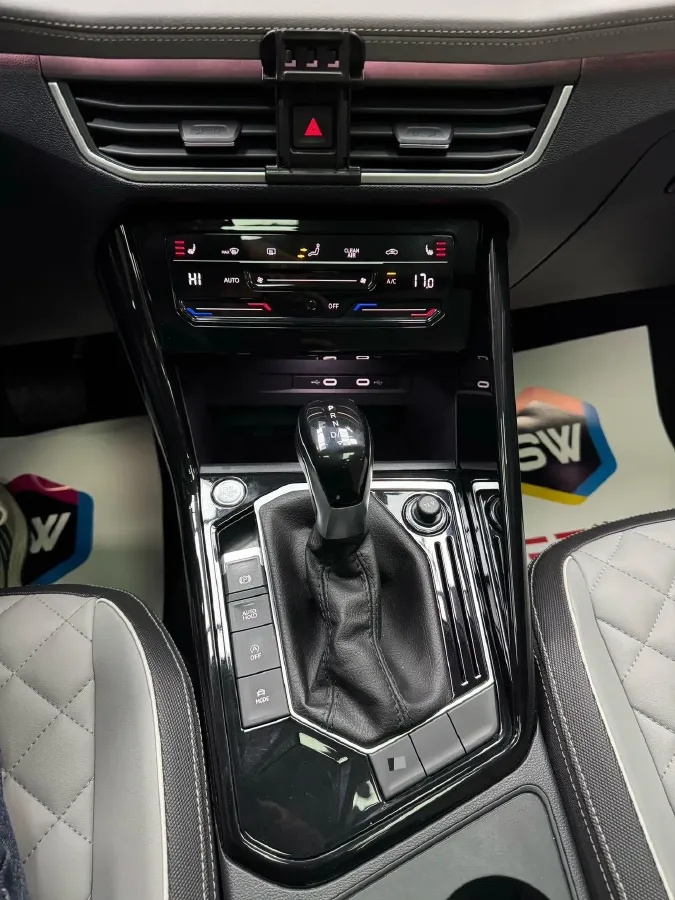 2023 Volkswagen Tayron 1.4T 150HP L4 7DCT,autocango,china used car exporter,china ev exporter,chinese used car exporter,chinese used ev exporter