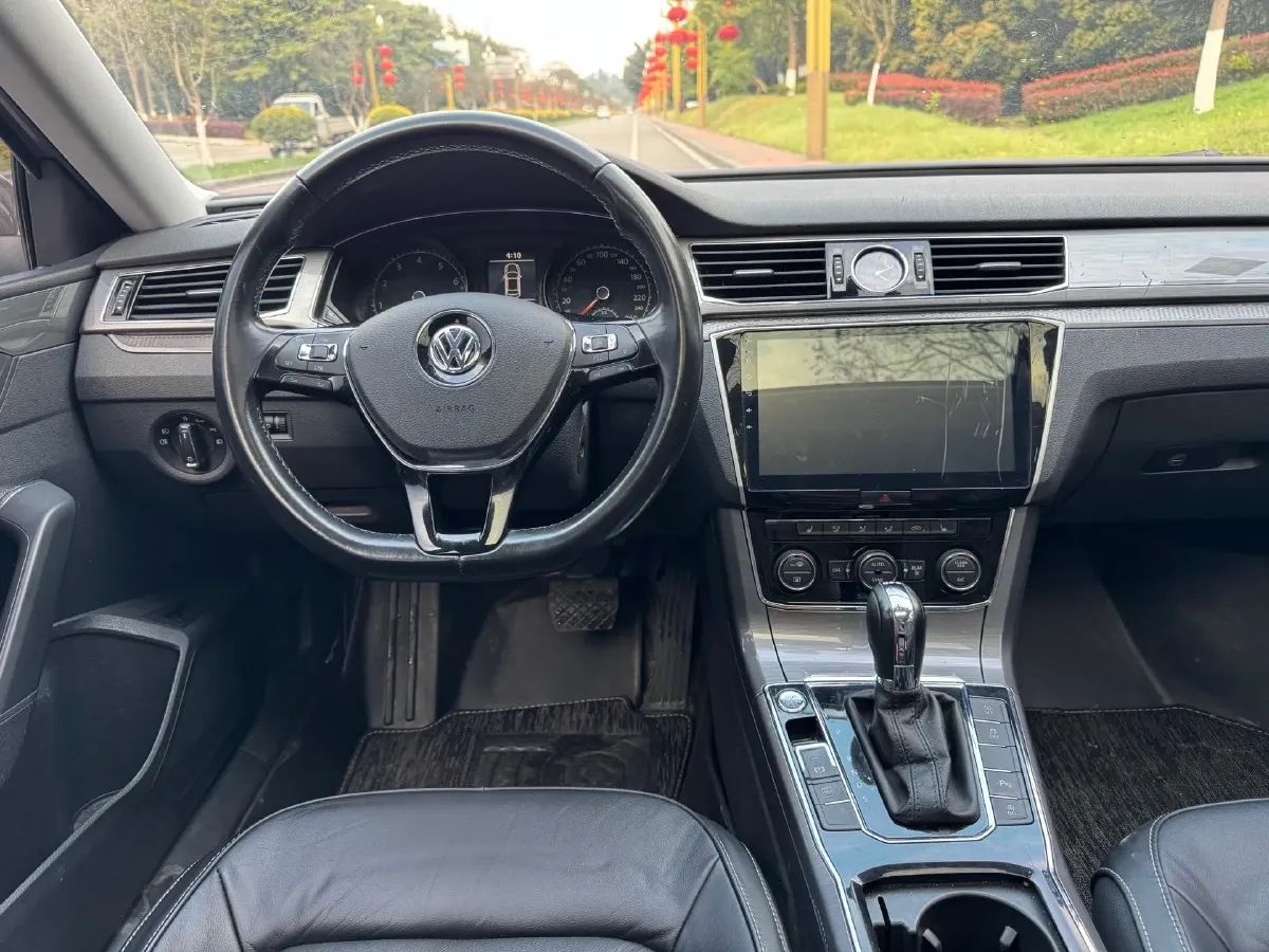 2017 Volkswagen Passat 1.8T 180HP L4 7DCT,autocango,china used car exporter,china ev exporter,chinese used car exporter,chinese used ev exporter