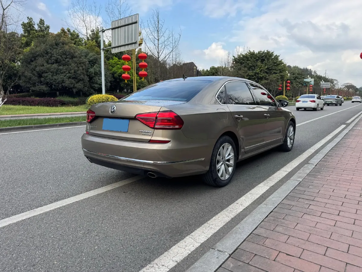 2017 Volkswagen Passat 1.8T 180HP L4 7DCT,autocango,china used car exporter,china ev exporter,chinese used car exporter,chinese used ev exporter