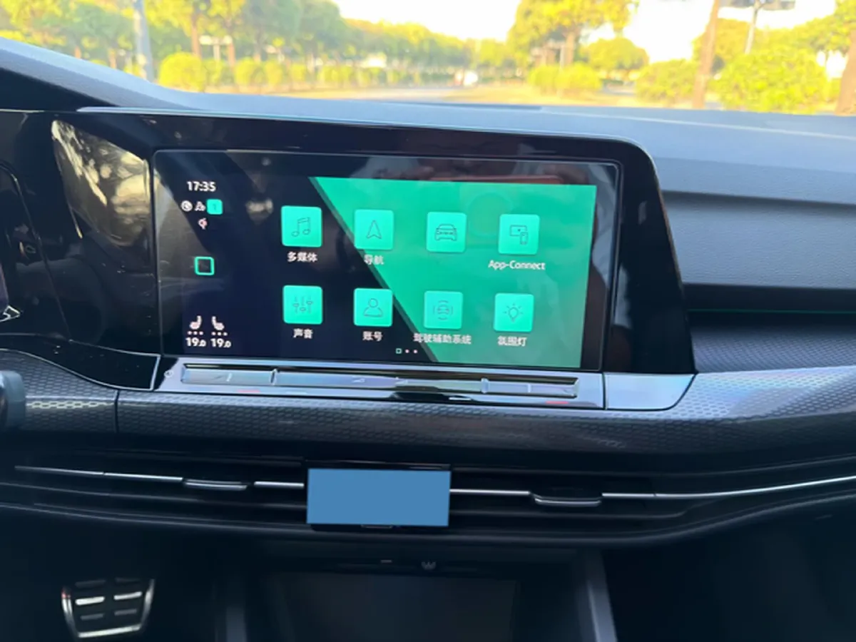 2023 Volkswagen GolfGTI 2.0T 220HP L4 7DCT,autocango,china used car exporter,china ev exporter,chinese used car exporter,chinese used ev exporter