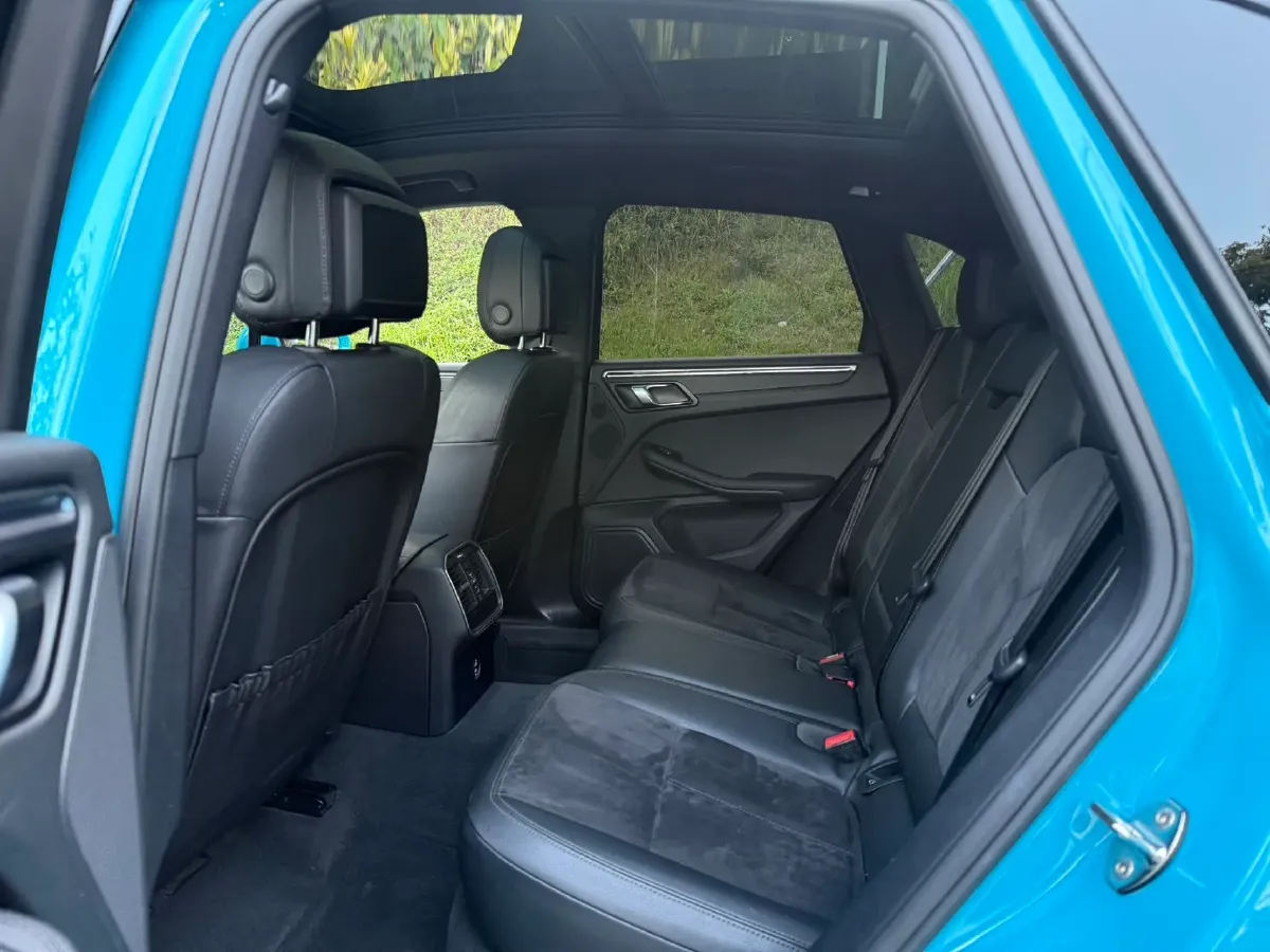 2020 Porsche Macan 2.0T 252HP L4 7DCT,autocango,china used car exporter,china ev exporter,chinese used car exporter,chinese used ev exporter