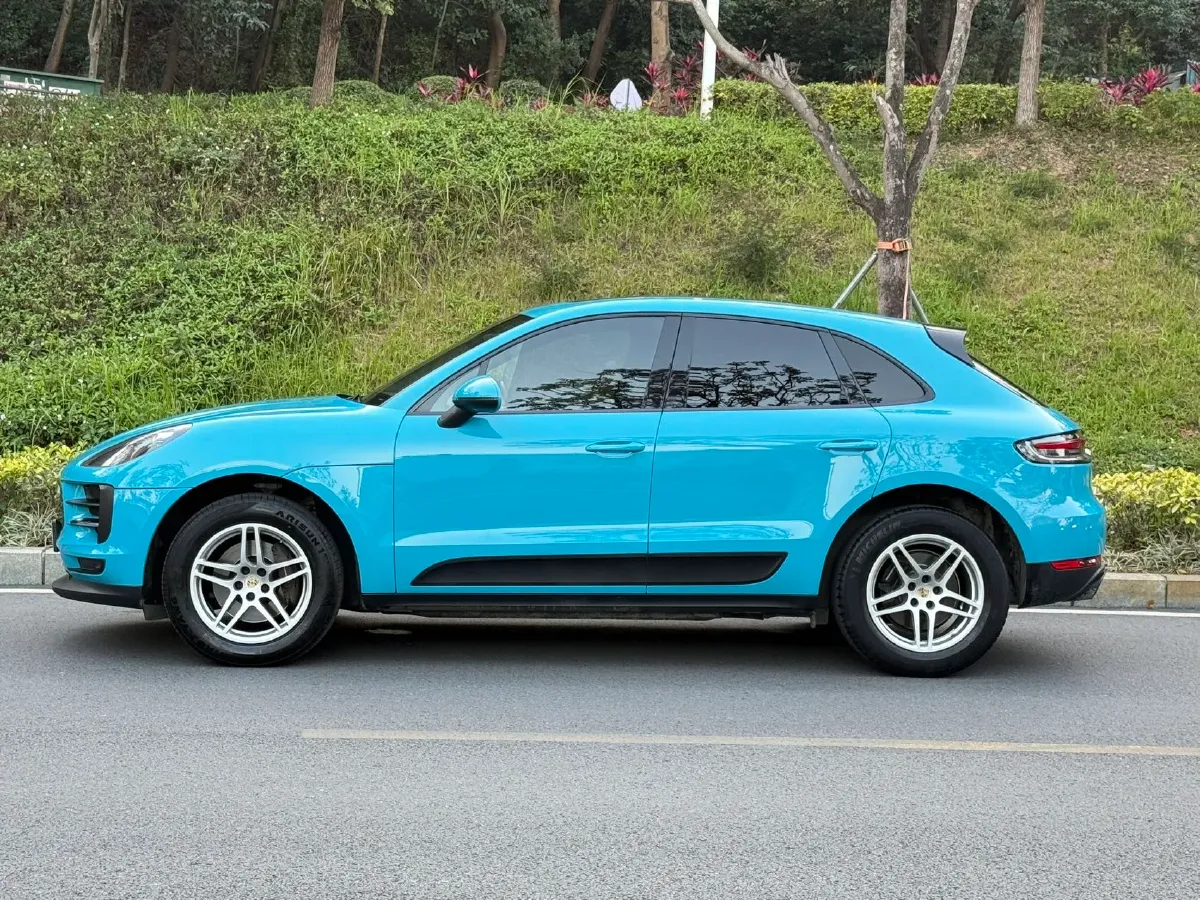2020 Porsche Macan 2.0T 252HP L4 7DCT,autocango,china used car exporter,china ev exporter,chinese used car exporter,chinese used ev exporter
