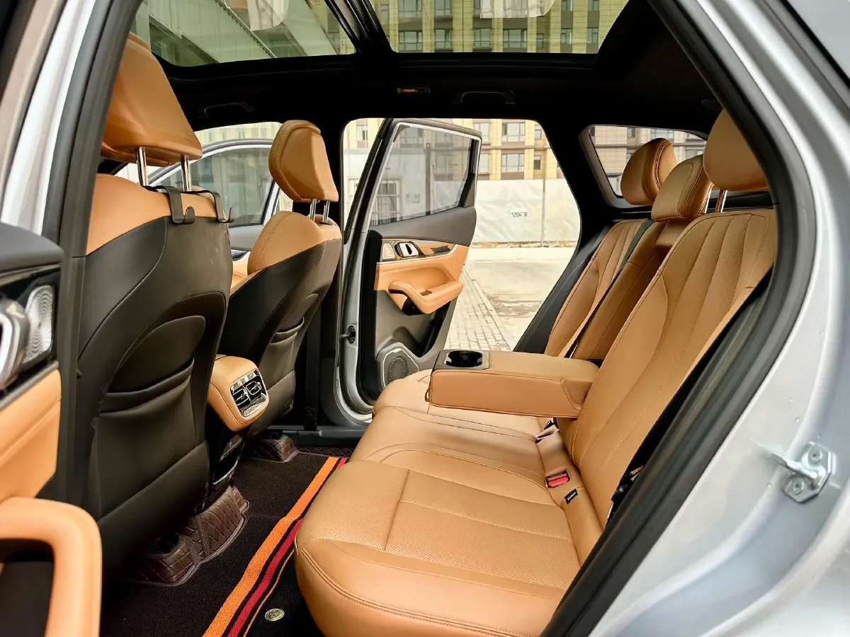 2025 Geely StarRay 1.5T 181HP L4 7DCT,autocango,china used car exporter,china ev exporter,chinese used car exporter,chinese used ev exporter