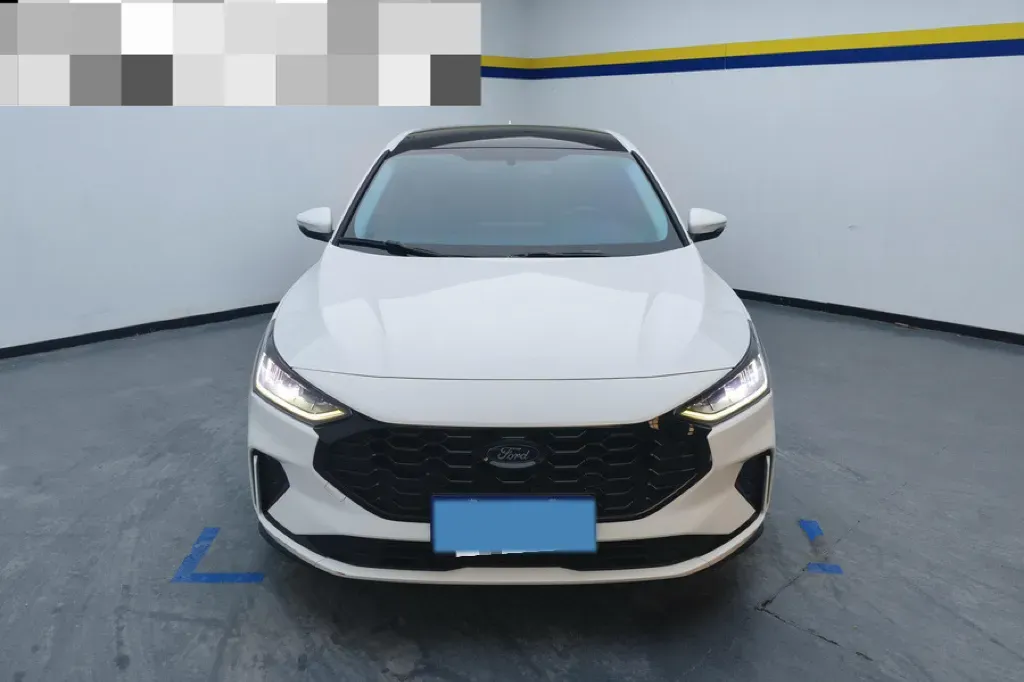 2022 Ford Focus 1.5T 177HP L4 6AT,autocango,china used car exporter,china ev exporter,chinese used car exporter,chinese used ev exporter