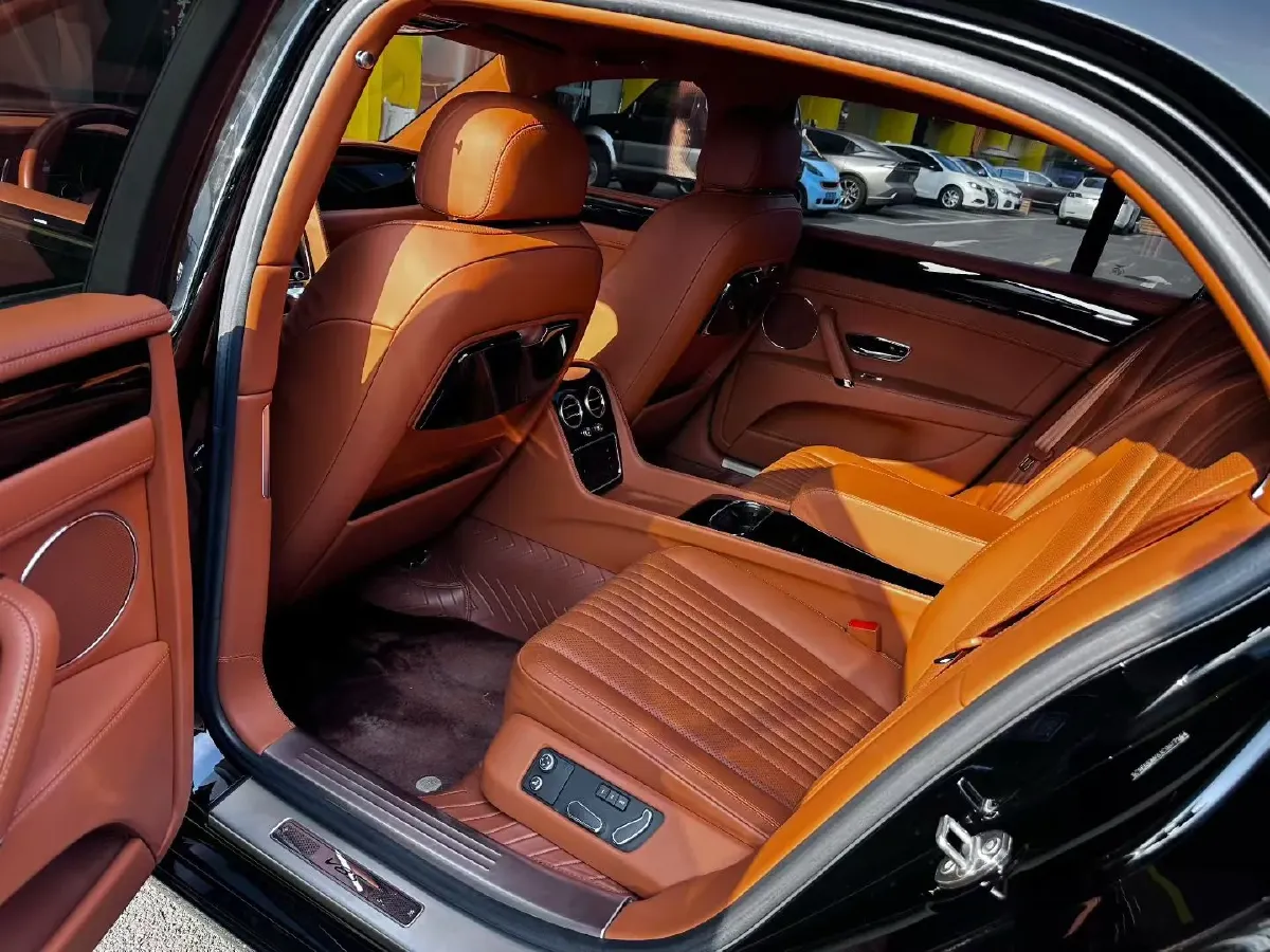 2017 Bentley Flying Spur 4.0T 528HP V8 8AT,autocango,china used car exporter,china ev exporter,chinese used car exporter,chinese used ev exporter