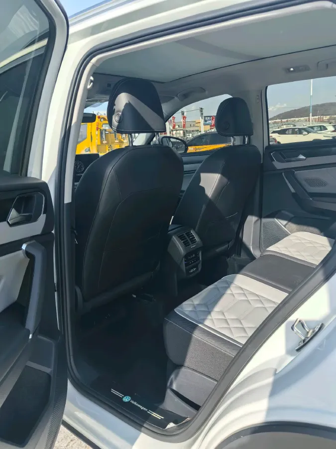 2022 Volkswagen Tayron 1.4T 150HP L4 7DCT,autocango,china used car exporter,china ev exporter,chinese used car exporter,chinese used ev exporter