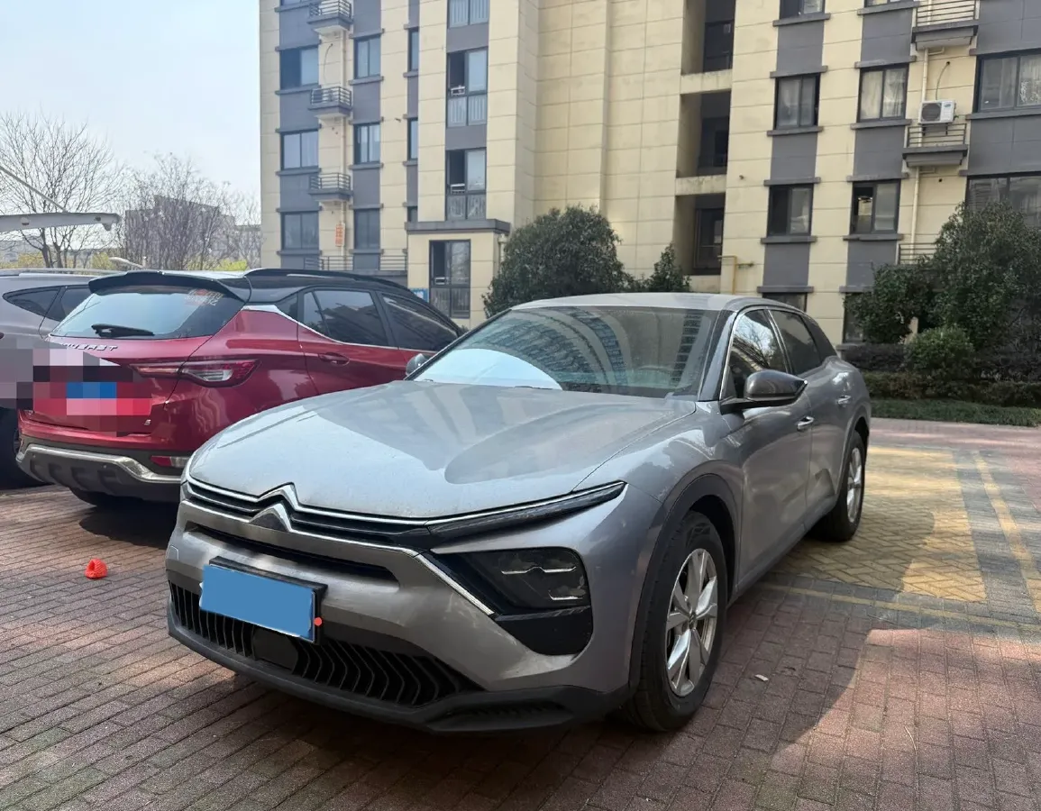 2023 Citroen C5 X 1.6T 175HP L4 8AT,autocango,china used car exporter,china ev exporter,chinese used car exporter,chinese used ev exporter