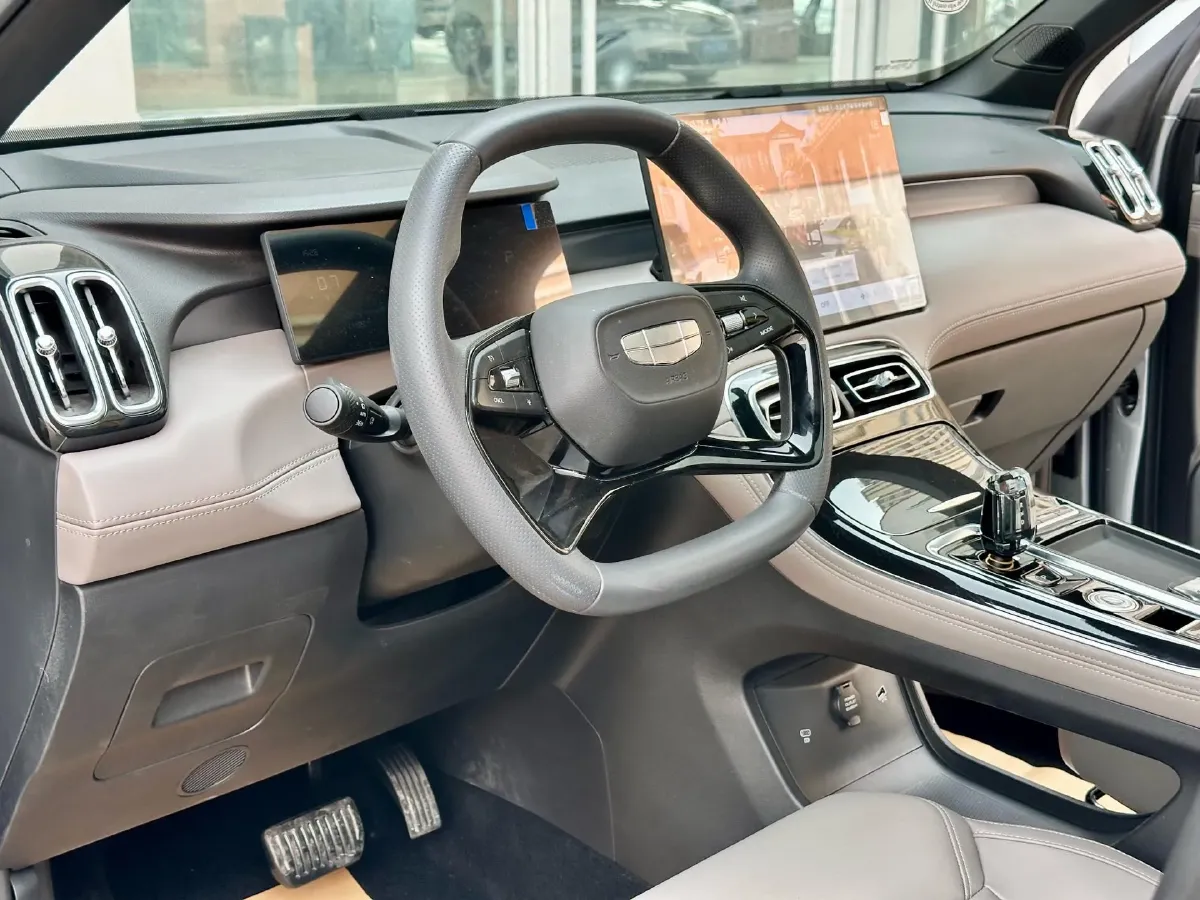 2025 Geely StarRay 1.5T 181HP L4 7DCT,autocango,china used car exporter,china ev exporter,chinese used car exporter,chinese used ev exporter