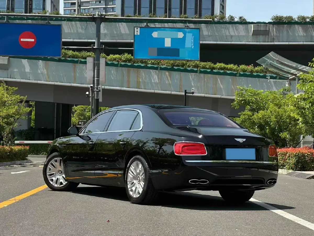 2017 Bentley Flying Spur 4.0T 507HP V8 8AT,autocango,china used car exporter,china ev exporter,chinese used car exporter,chinese used ev exporter