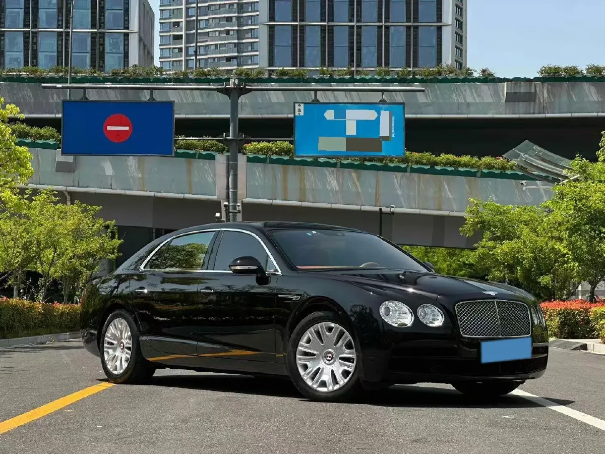 2017 Bentley Flying Spur 4.0T 507HP V8 8AT,autocango,china used car exporter,china ev exporter,chinese used car exporter,chinese used ev exporter