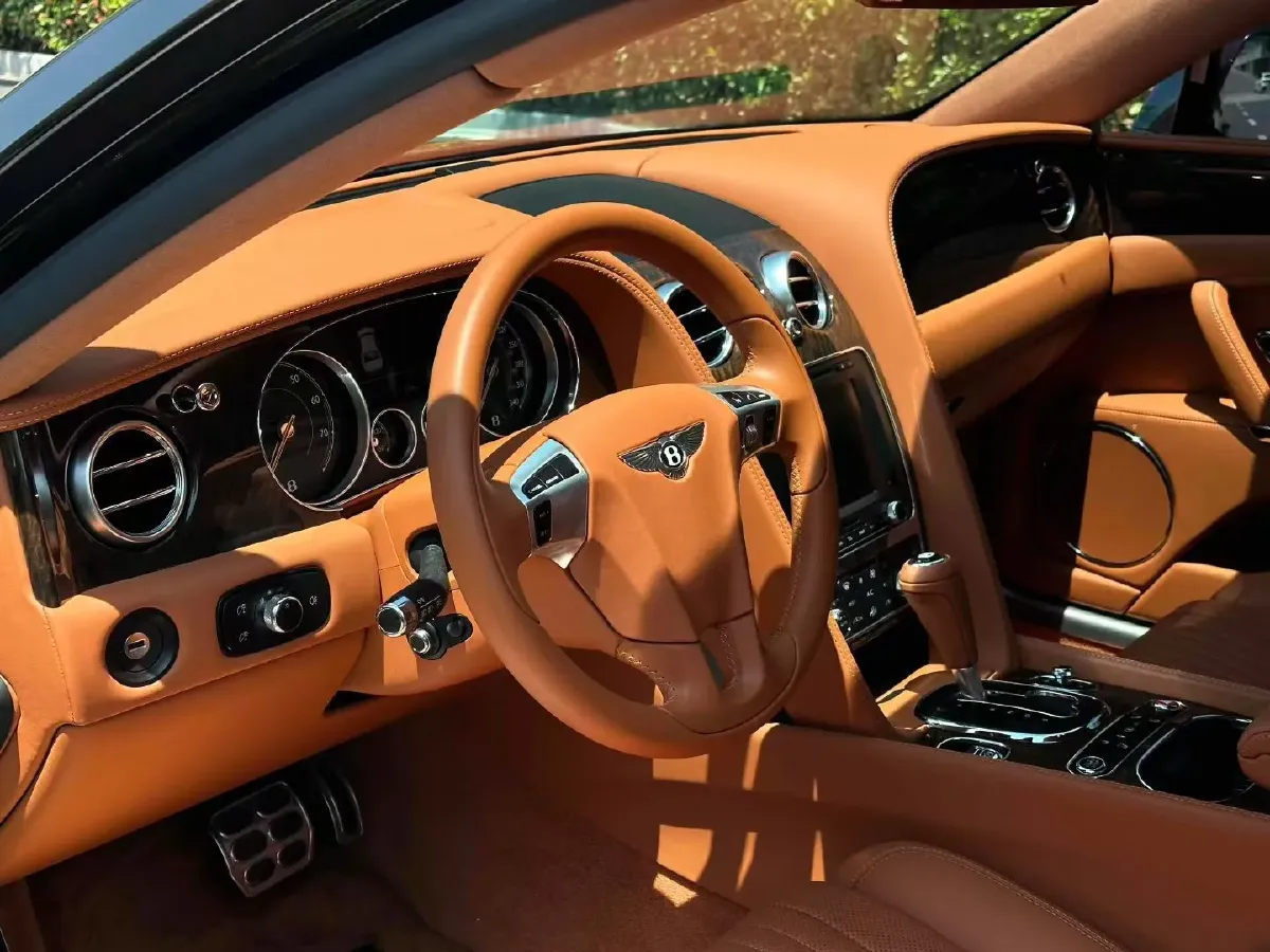 2017 Bentley Flying Spur 4.0T 507HP V8 8AT,autocango,china used car exporter,china ev exporter,chinese used car exporter,chinese used ev exporter