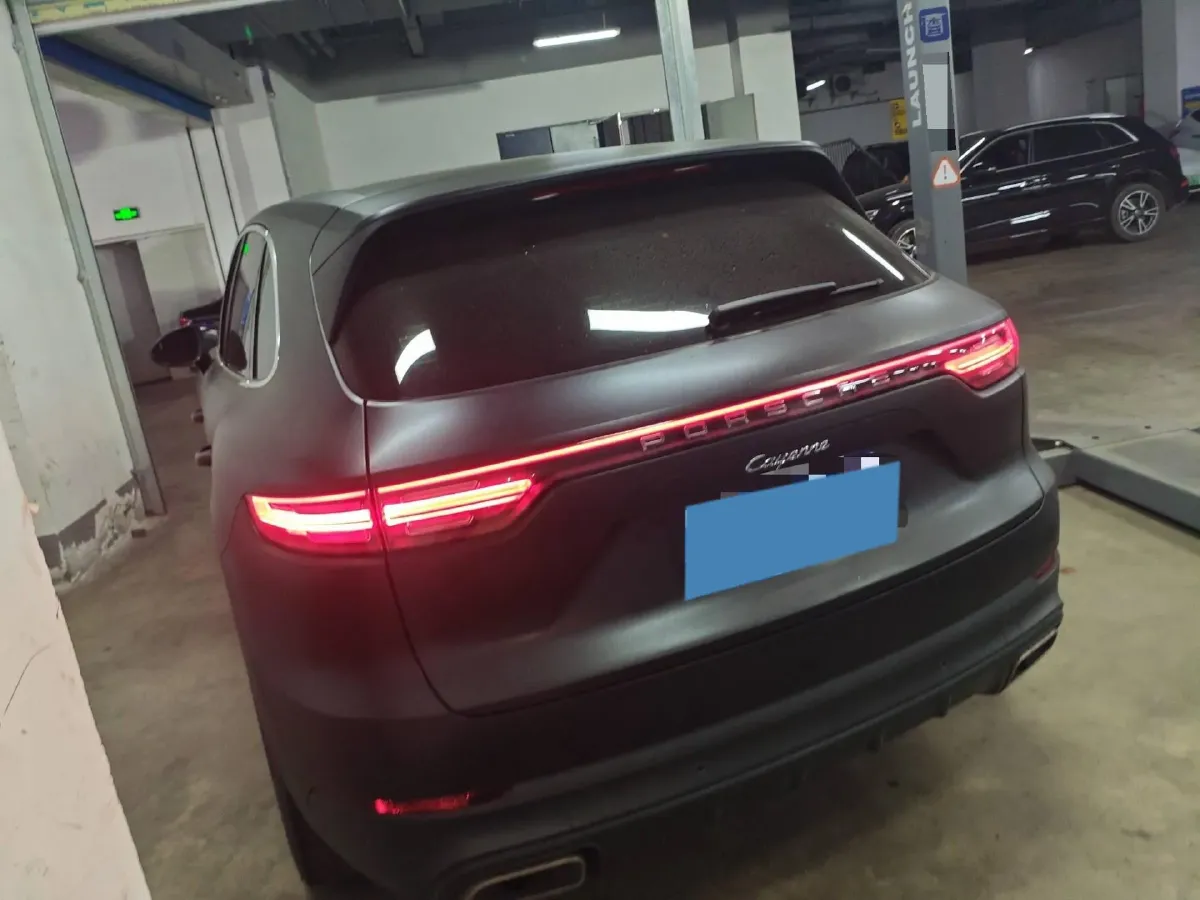 2022 Porsche Cayenne 3.0T 340HP V6 8AT,autocango,china used car exporter,china ev exporter,chinese used car exporter,chinese used ev exporter
