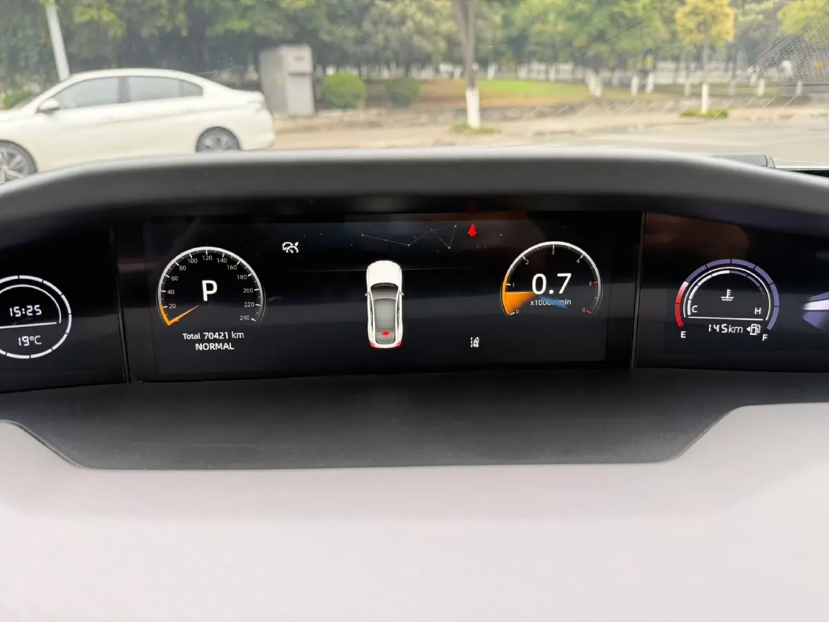 2022 ChangAn UNI-V 1.5T 188HP L4 7DCT,autocango,china used car exporter,china ev exporter,chinese used car exporter,chinese used ev exporter