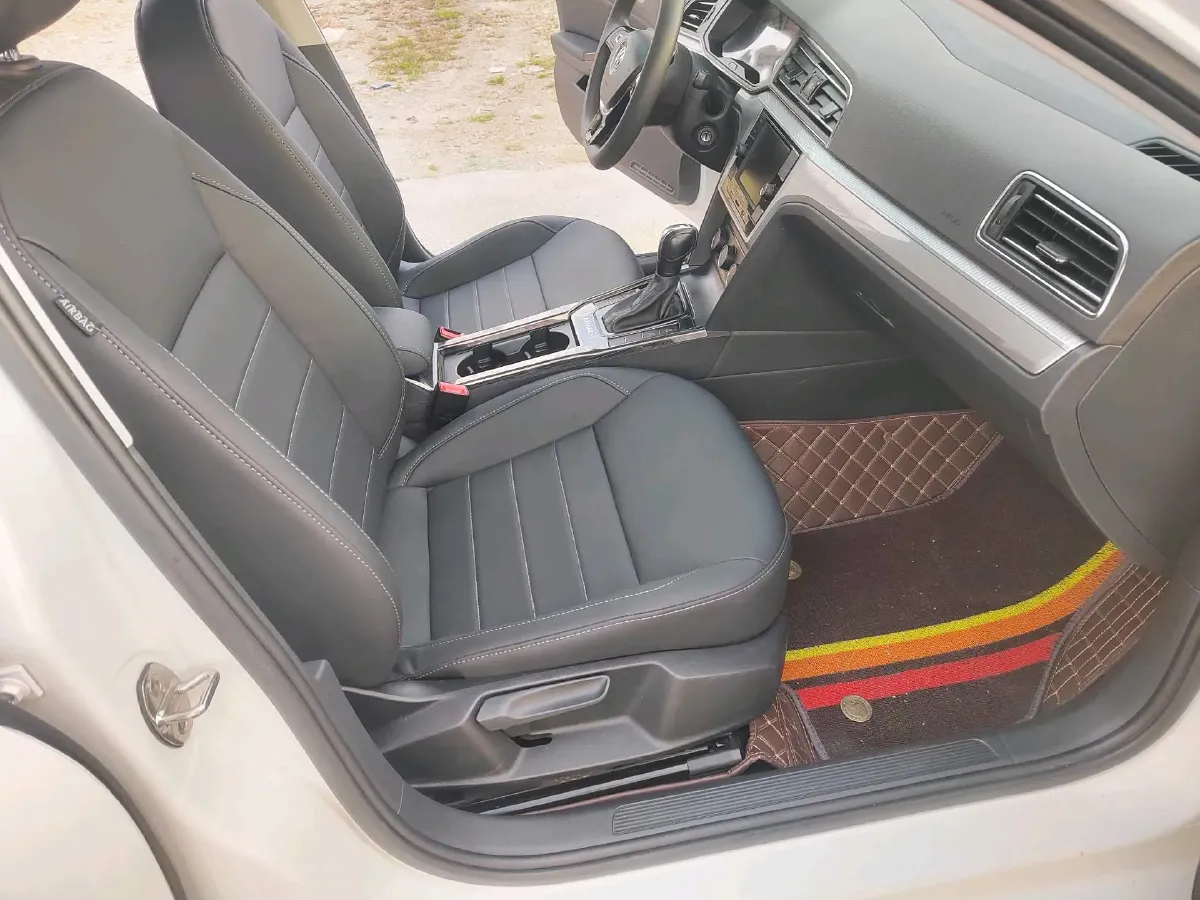 2019 Volkswagen T-Cross 1.4T 150HP L4 7DCT,autocango,china used car exporter,china ev exporter,chinese used car exporter,chinese used ev exporter