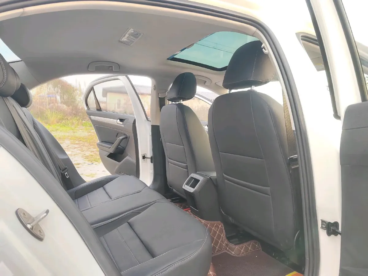 2019 Volkswagen T-Cross 1.4T 150HP L4 7DCT,autocango,china used car exporter,china ev exporter,chinese used car exporter,chinese used ev exporter