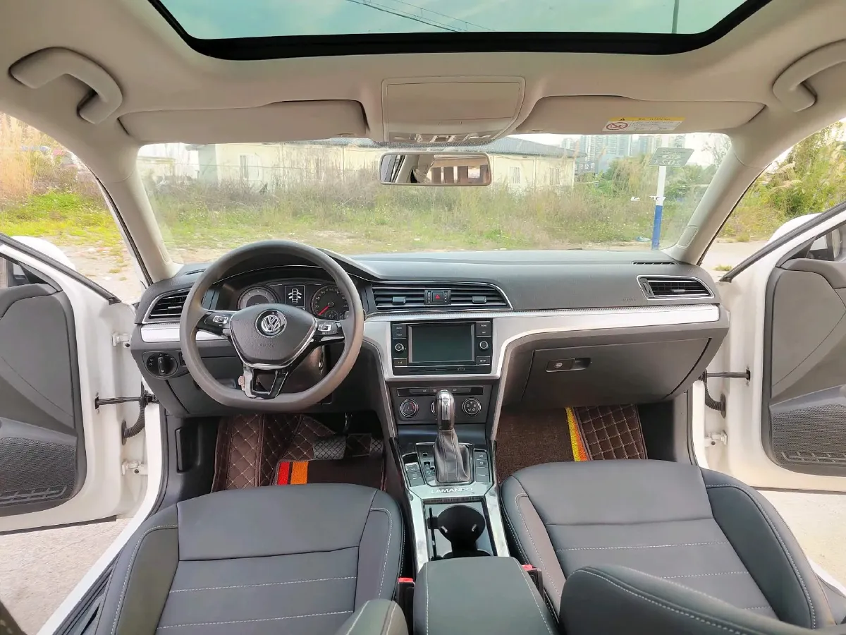 2019 Volkswagen T-Cross 1.4T 150HP L4 7DCT,autocango,china used car exporter,china ev exporter,chinese used car exporter,chinese used ev exporter