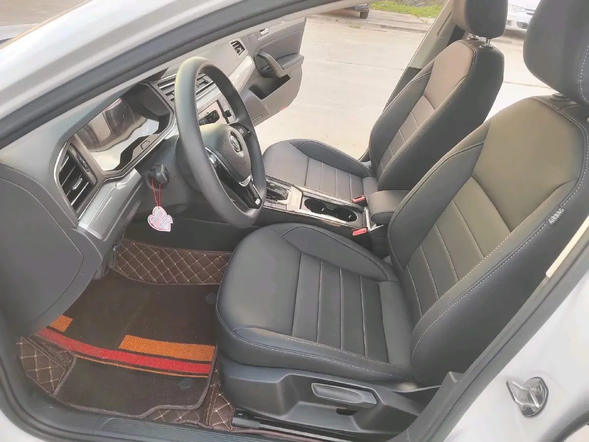 2019 Volkswagen T-Cross 1.4T 150HP L4 7DCT,autocango,china used car exporter,china ev exporter,chinese used car exporter,chinese used ev exporter