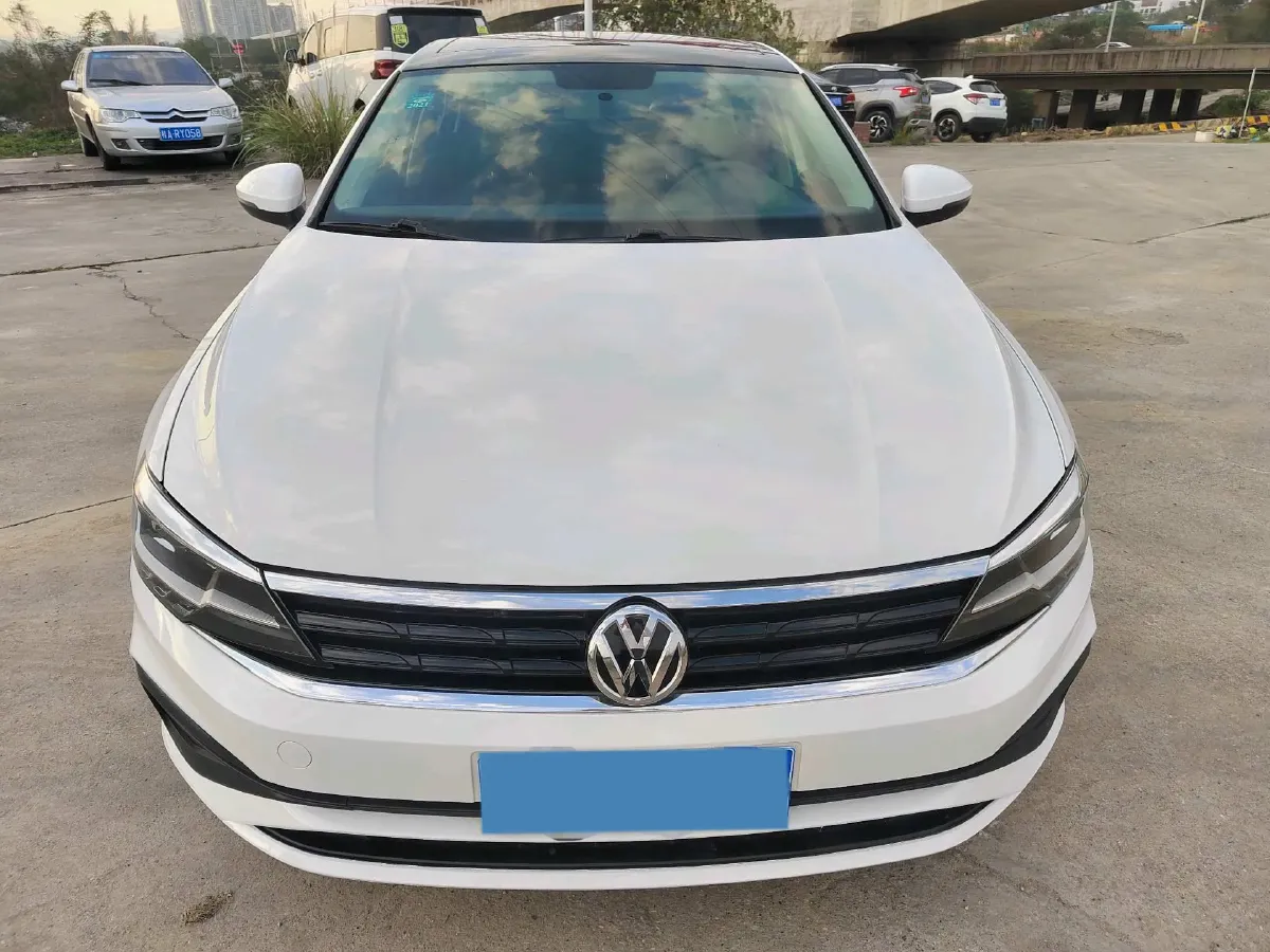2019 Volkswagen T-Cross 1.4T 150HP L4 7DCT,autocango,china used car exporter,china ev exporter,chinese used car exporter,chinese used ev exporter