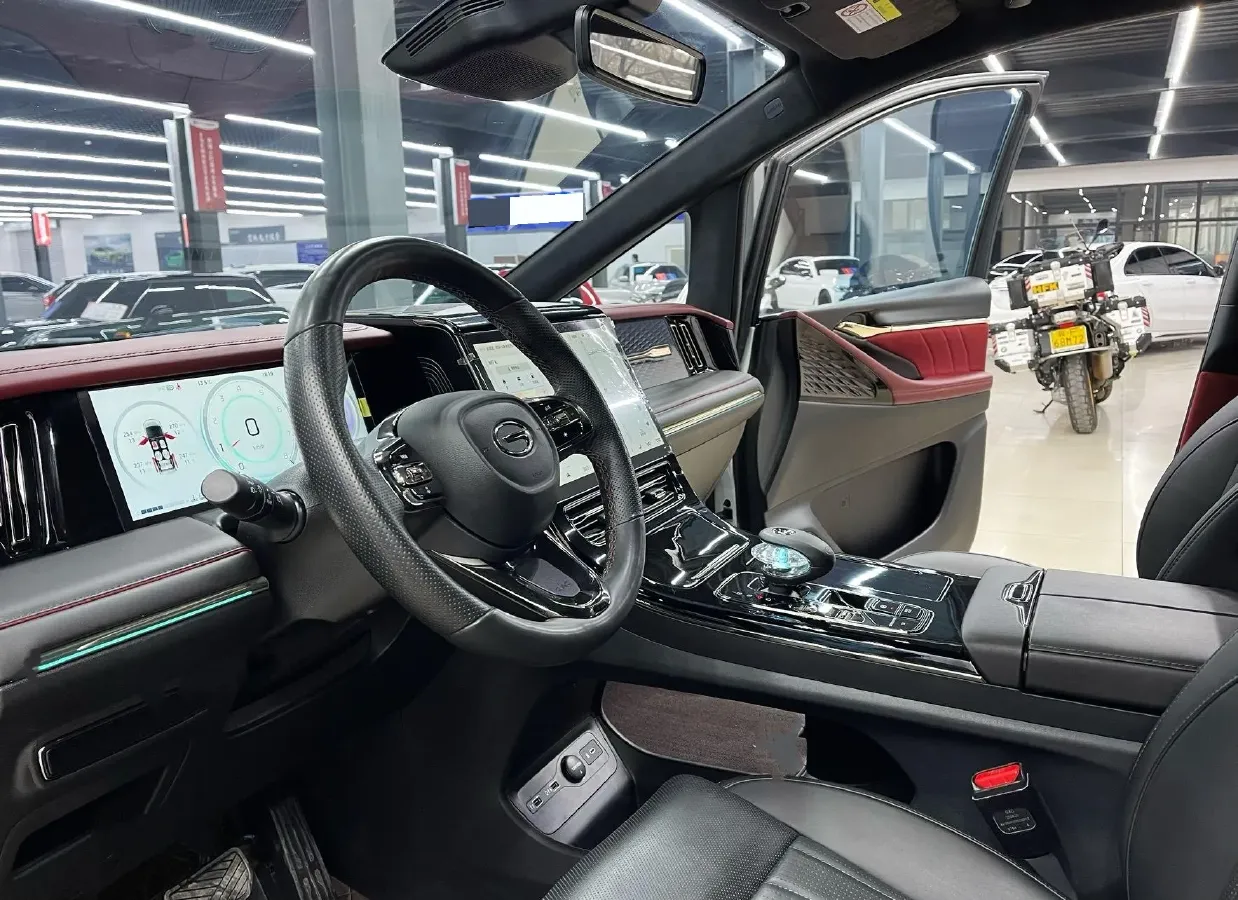 2023 GAC Trumpchi M8 2.0T 252HP L4 8AT,autocango,china used car exporter,china ev exporter,chinese used car exporter,chinese used ev exporter