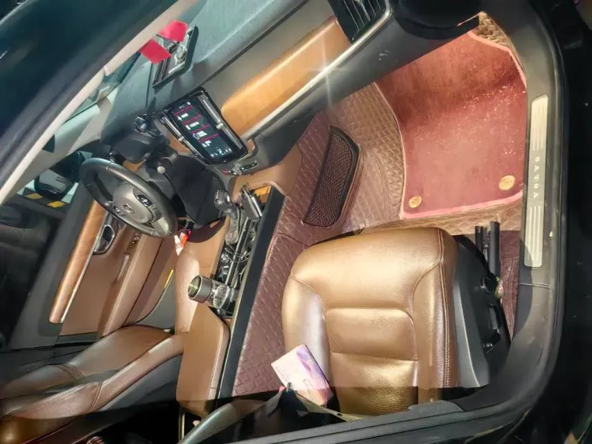 2020 Volvo S90 2.0T 254HP L4 8AT,autocango,china used car exporter,china ev exporter,chinese used car exporter,chinese used ev exporter