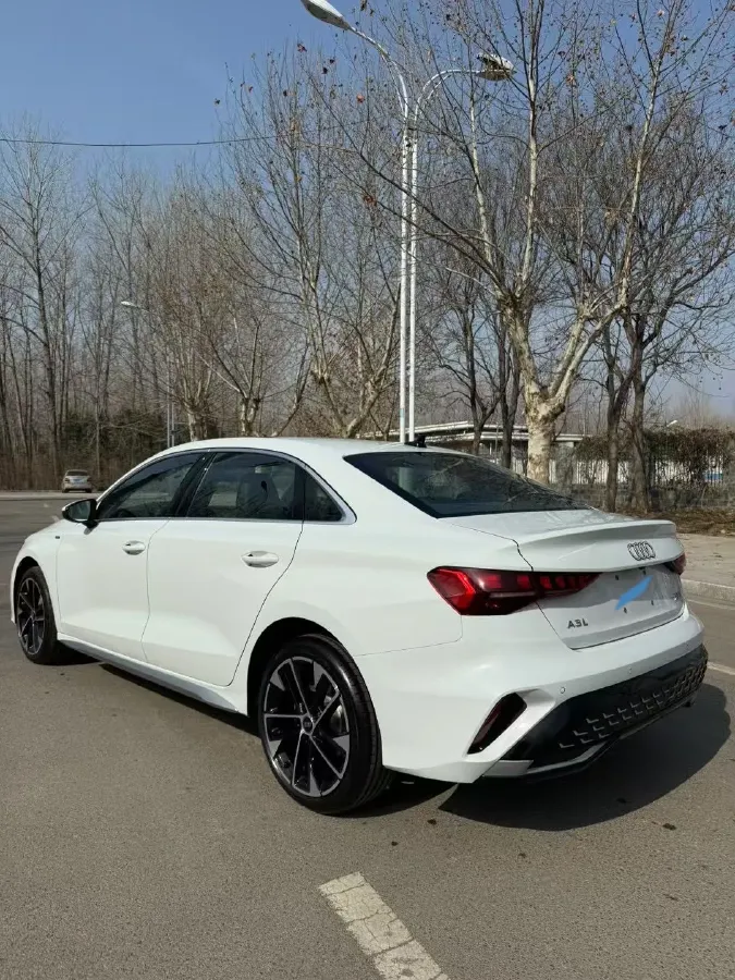 2025 Audi A3 1.5T 160HP L4 7DCT,autocango,china used car exporter,china ev exporter,chinese used car exporter,chinese used ev exporter
