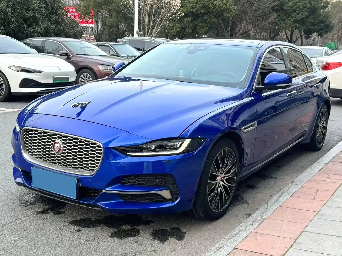 2020 Jaguar XEL 2.0T 200HP L4 8AT,autocango,china used car exporter,china ev exporter,chinese used car exporter,chinese used ev exporter