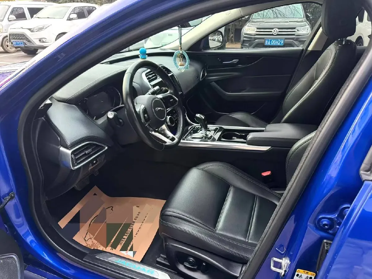 2020 Jaguar XEL 2.0T 200HP L4 8AT,autocango,china used car exporter,china ev exporter,chinese used car exporter,chinese used ev exporter
