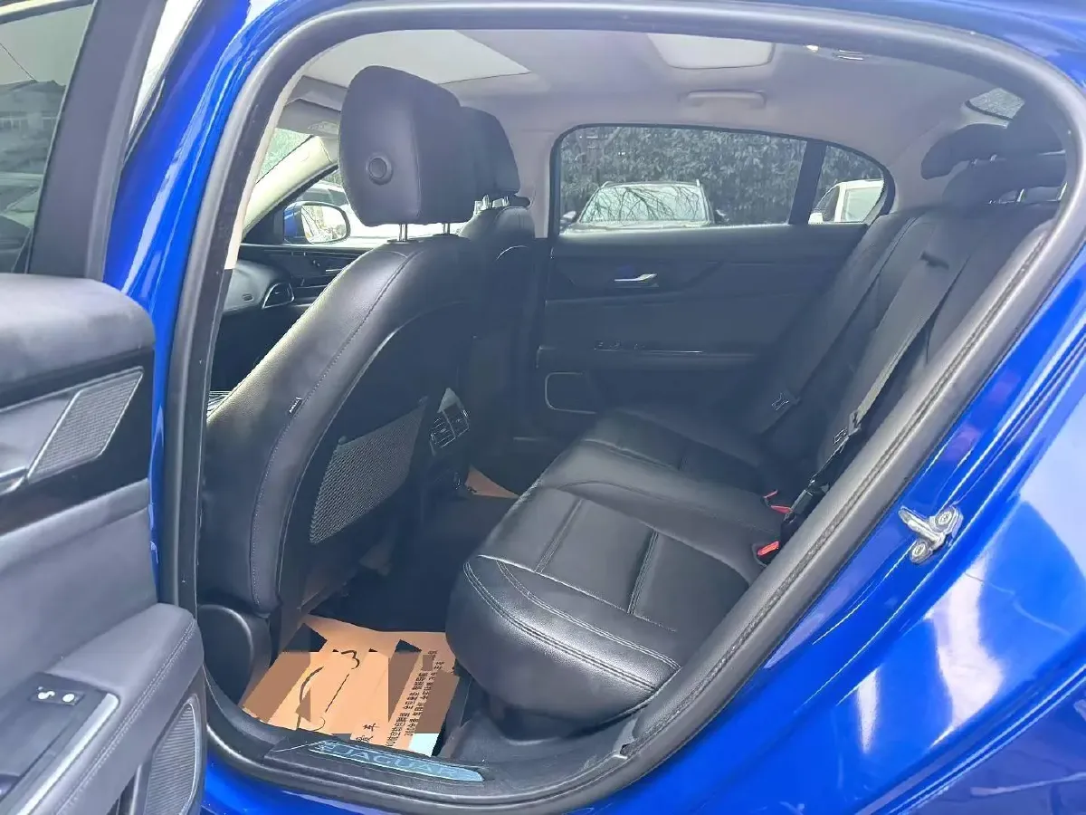 2020 Jaguar XEL 2.0T 200HP L4 8AT,autocango,china used car exporter,china ev exporter,chinese used car exporter,chinese used ev exporter