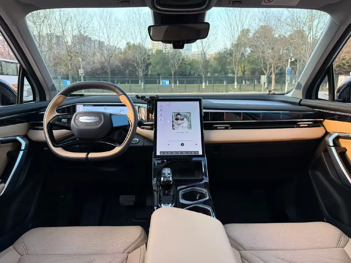 2023 Geely StarRay 1.5T 181HP L4 7DCT,autocango,china used car exporter,china ev exporter,chinese used car exporter,chinese used ev exporter