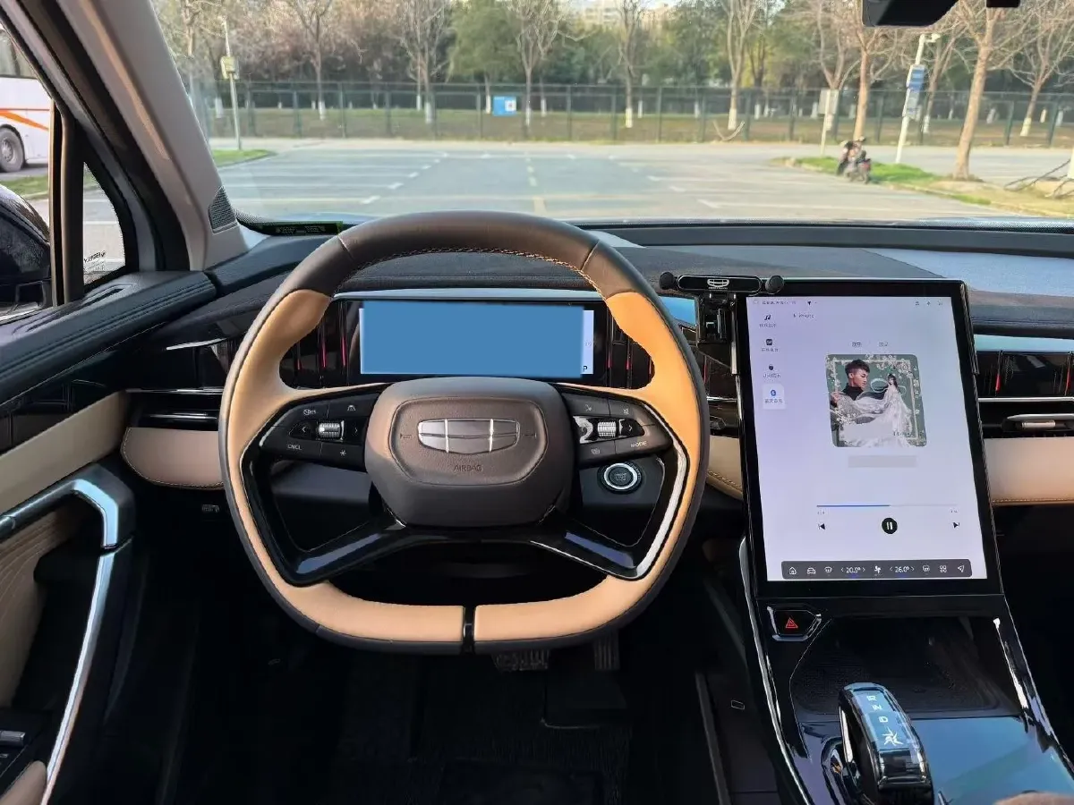 2023 Geely StarRay 1.5T 181HP L4 7DCT,autocango,china used car exporter,china ev exporter,chinese used car exporter,chinese used ev exporter