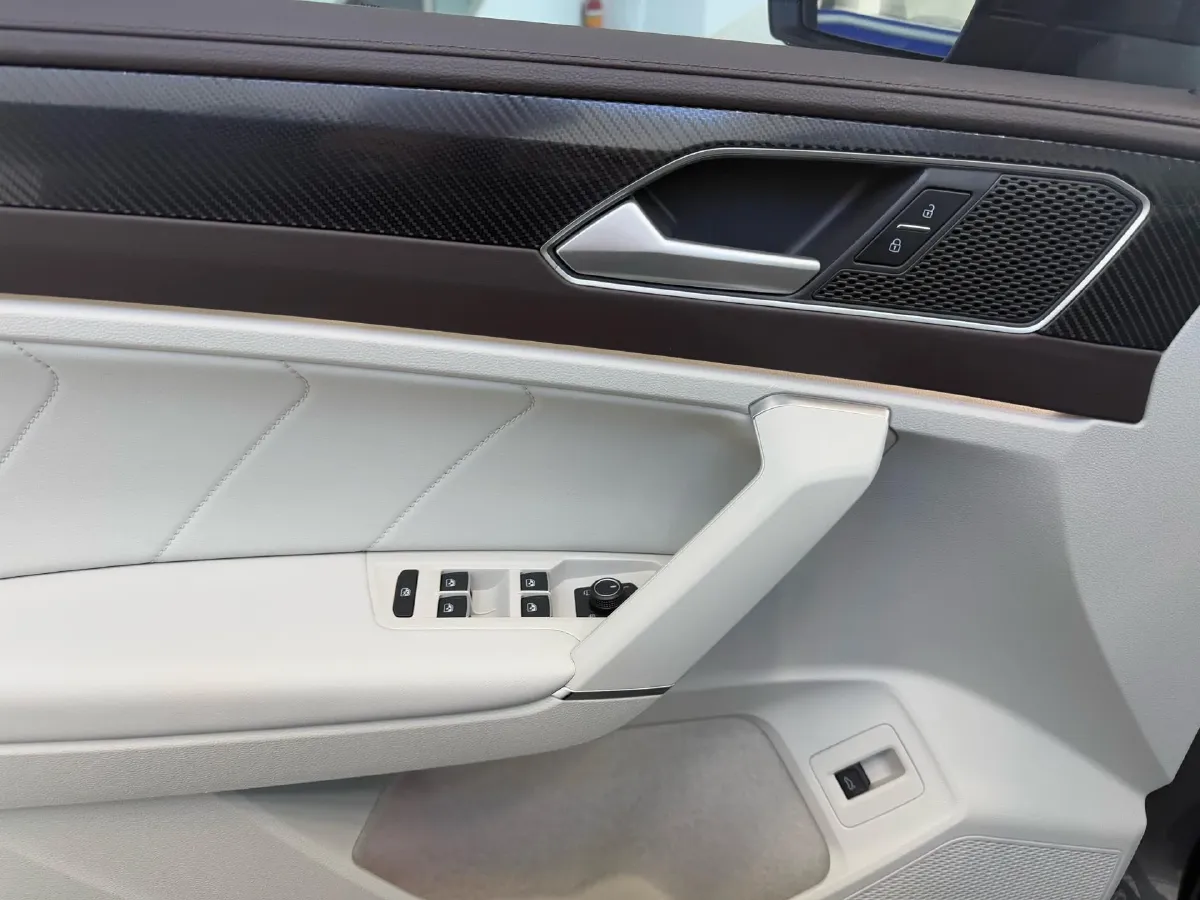 2023 Volkswagen Tayron 1.4T 150HP L4 7DCT,autocango,china used car exporter,china ev exporter,chinese used car exporter,chinese used ev exporter