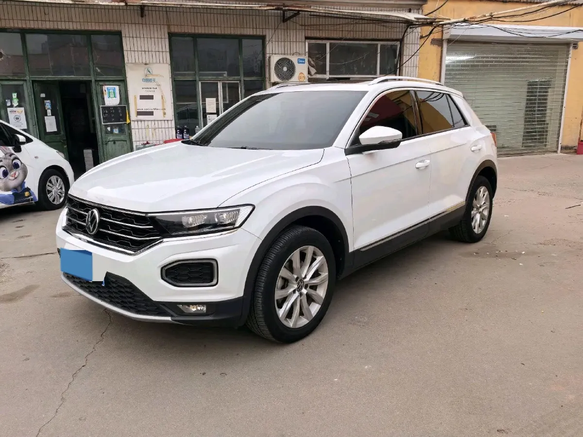 2022 Volkswagen T-Roc 1.4T 150HP L4 7DCT,autocango,china used car exporter,china ev exporter,chinese used car exporter,chinese used ev exporter