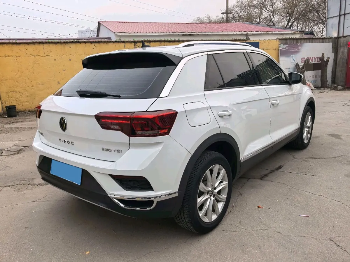 2022 Volkswagen T-Roc 1.4T 150HP L4 7DCT,autocango,china used car exporter,china ev exporter,chinese used car exporter,chinese used ev exporter