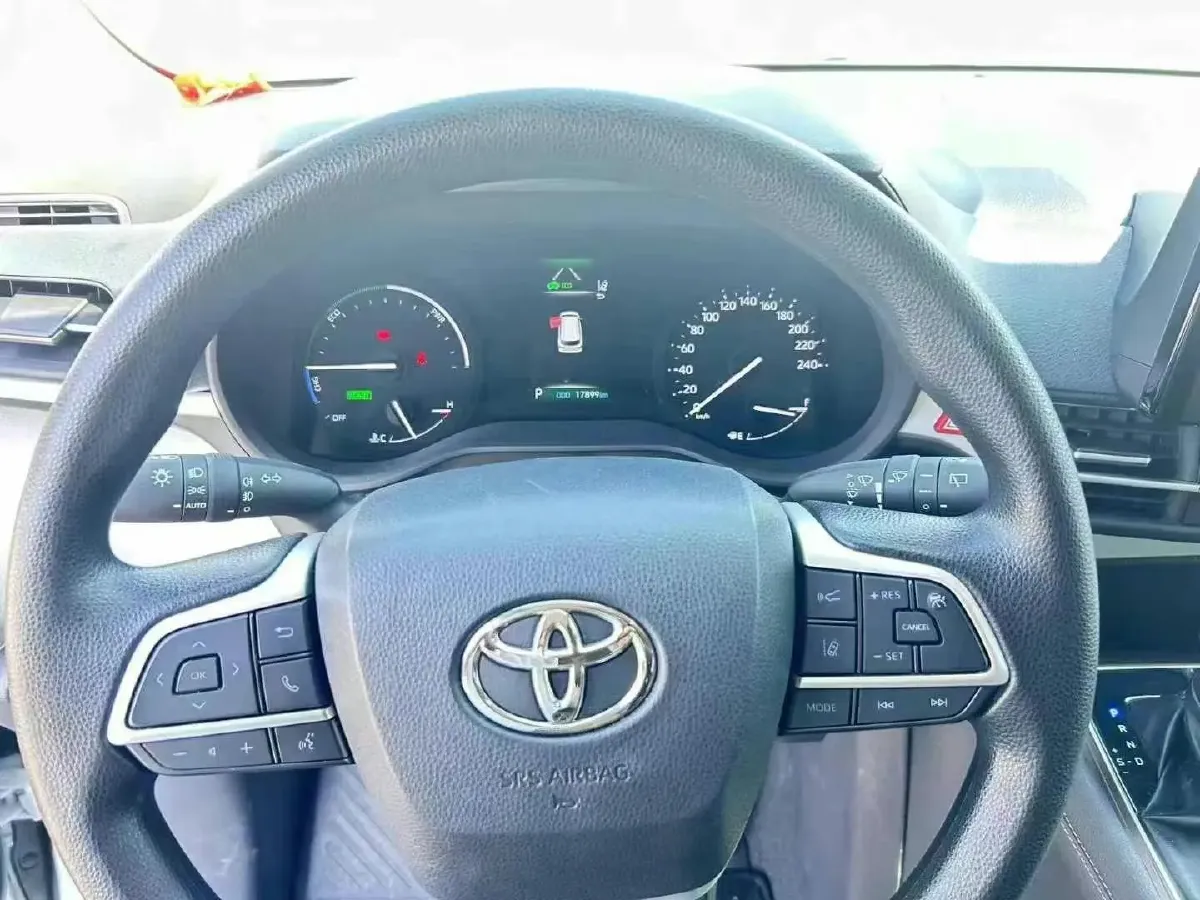 2024 Toyota Granvia 2.5L 189HP L4 E-CVT Hybrid,autocango,china used car exporter,china ev exporter,chinese used car exporter,chinese used ev exporter