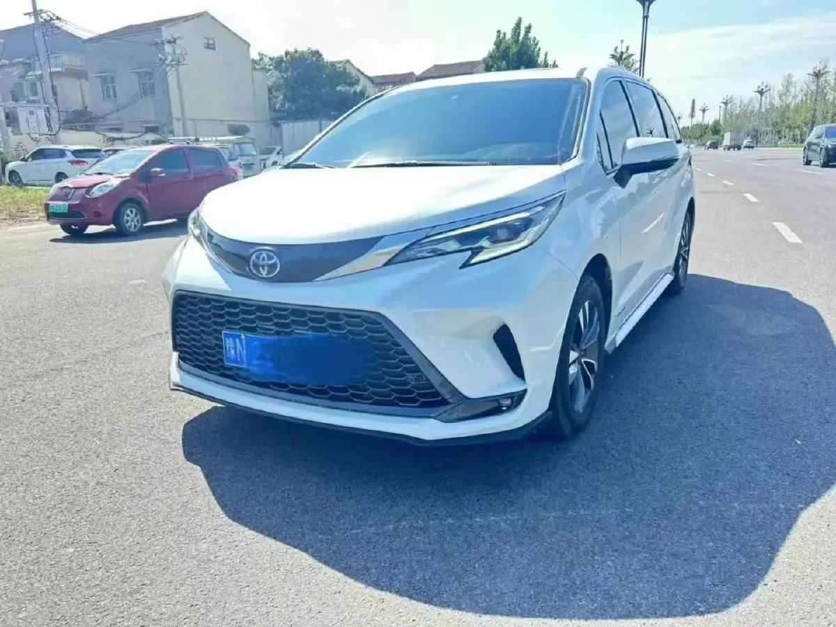 2024 Toyota Granvia 2.5L 189HP L4 E-CVT Hybrid,autocango,china used car exporter,china ev exporter,chinese used car exporter,chinese used ev exporter