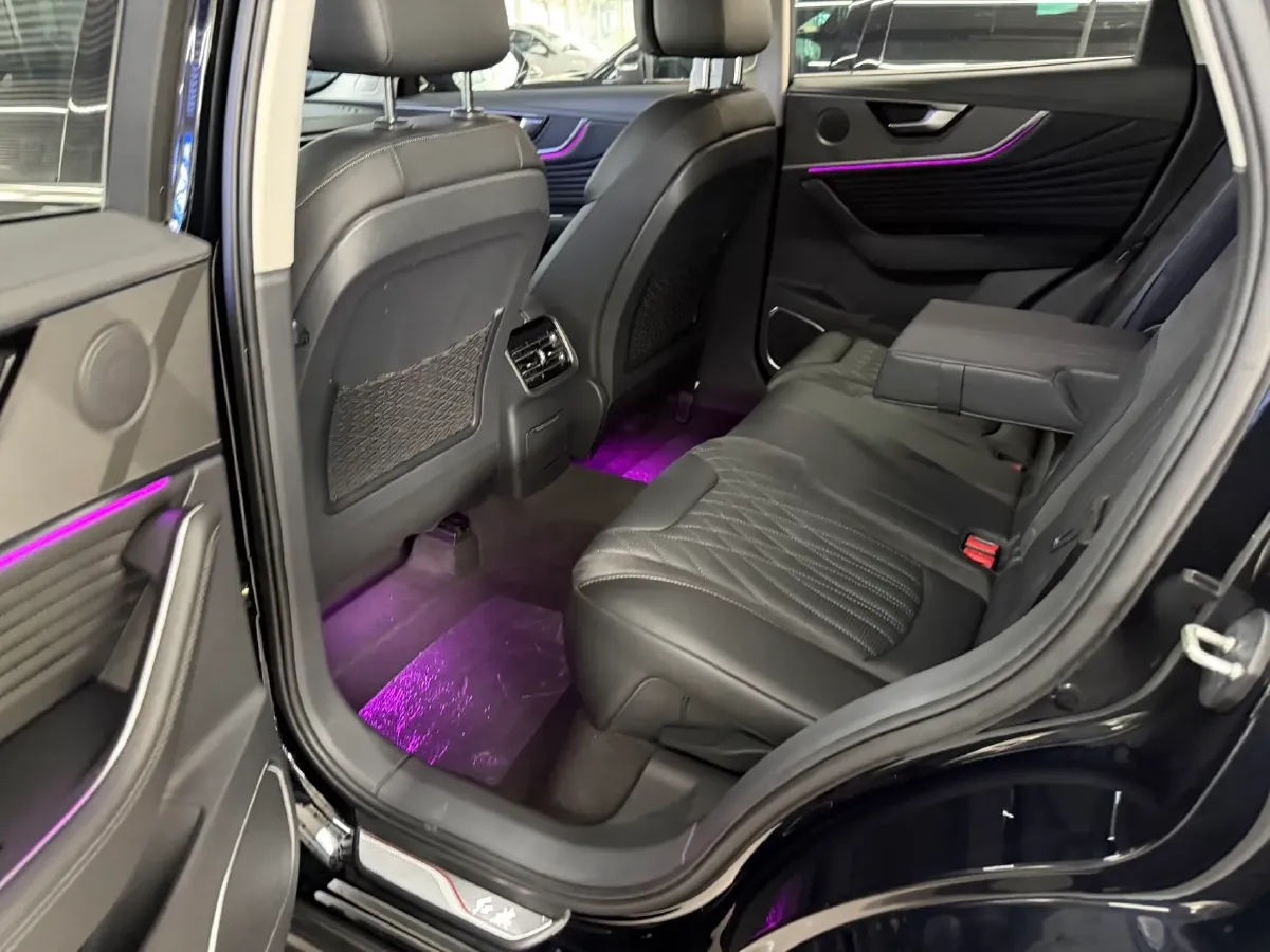 2023 HongQi HS5 2.0T 252HP L4 8AT,autocango,china used car exporter,china ev exporter,chinese used car exporter,chinese used ev exporter