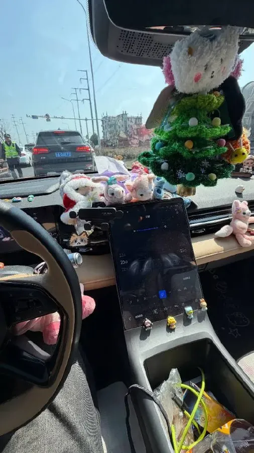 2024 Geely Galaxy L6 1.5T 163HP L4 3DHT PHEV,autocango,china used car exporter,china ev exporter,chinese used car exporter,chinese used ev exporter