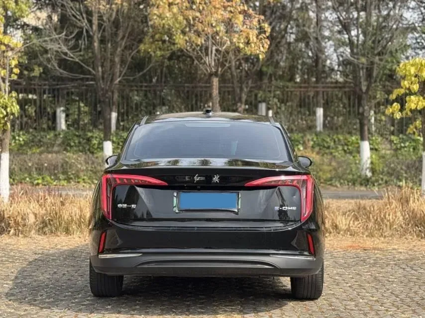 2023 HongQi E-QM5 BEV 54KWH,autocango,china used car exporter,china ev exporter,chinese used car exporter,chinese used ev exporter