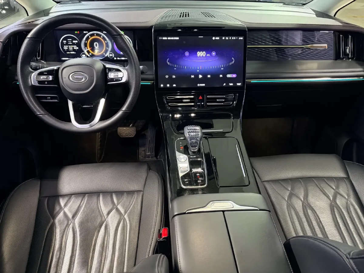 2024 GAC Trumpchi M8 2.0T 252HP L4 8AT,autocango,china used car exporter,china ev exporter,chinese used car exporter,chinese used ev exporter