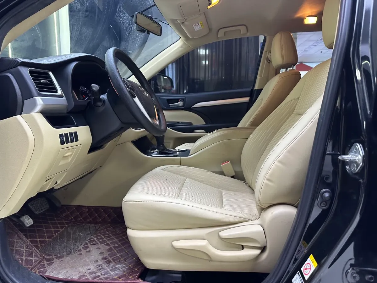 2021 Toyota Highlander 2.0T 220HP L4 6AT,autocango,china used car exporter,china ev exporter,chinese used car exporter,chinese used ev exporter
