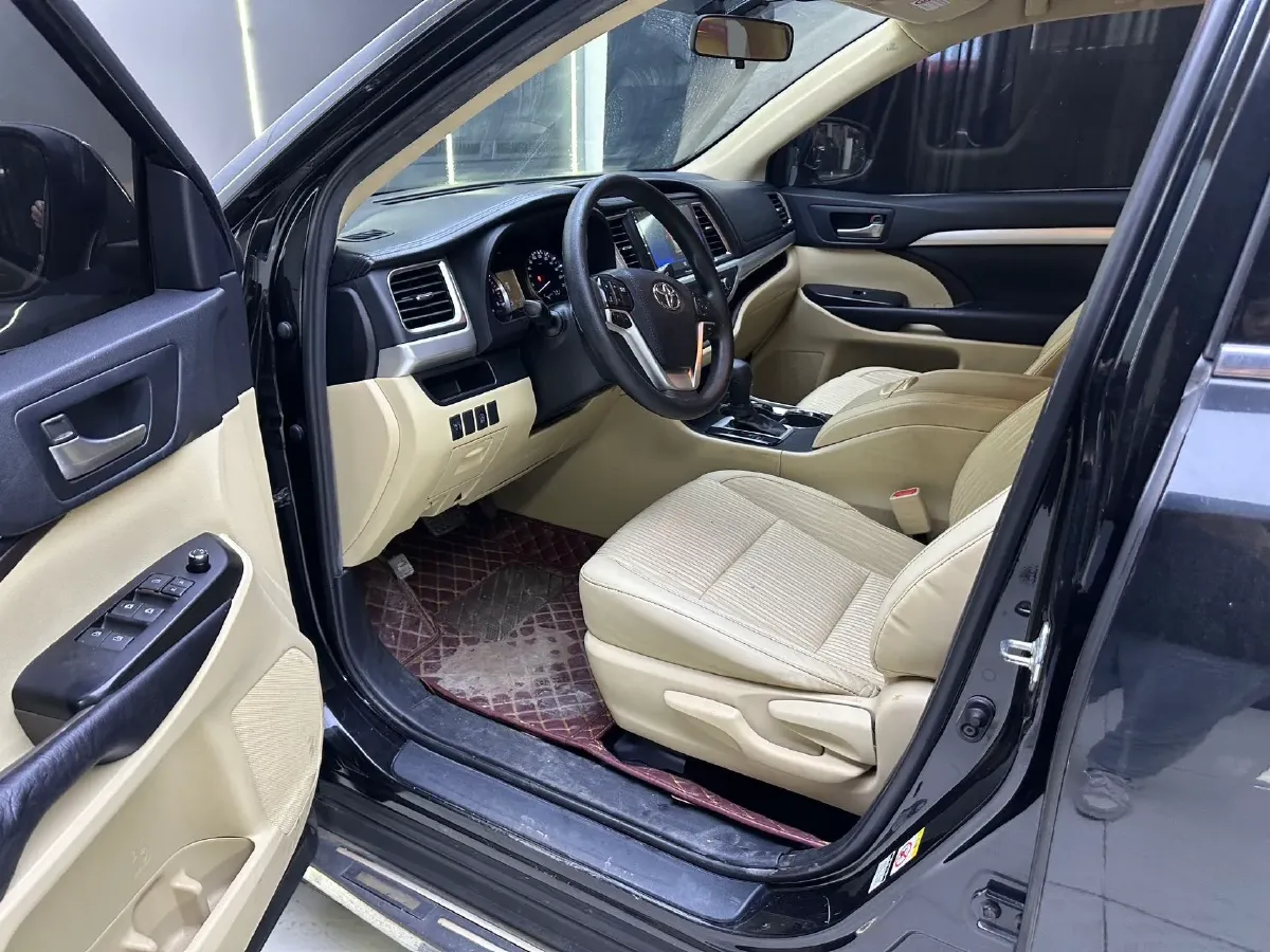 2021 Toyota Highlander 2.0T 220HP L4 6AT,autocango,china used car exporter,china ev exporter,chinese used car exporter,chinese used ev exporter