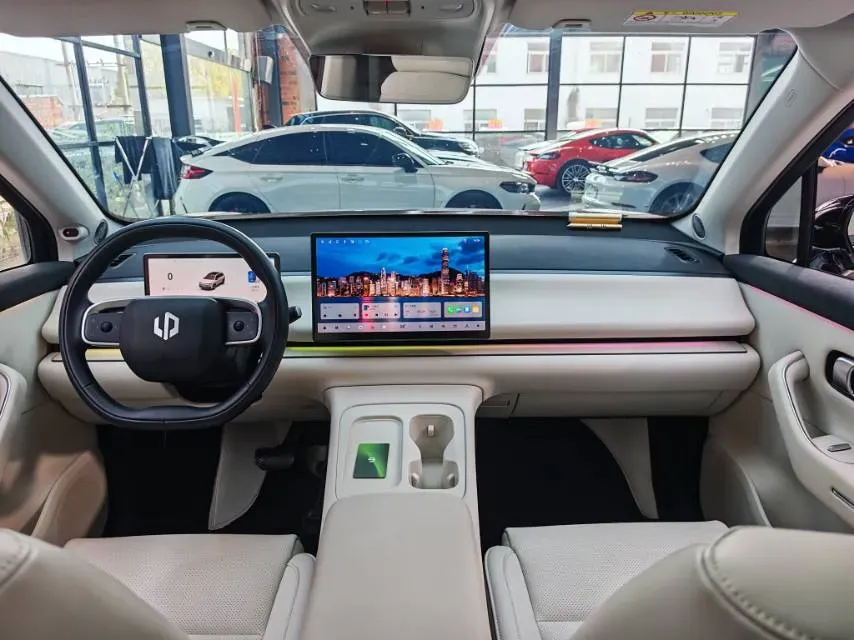 2025 LinkTour E-M8 BEV 65KWH,autocango,china used car exporter,china ev exporter,chinese used car exporter,chinese used ev exporter