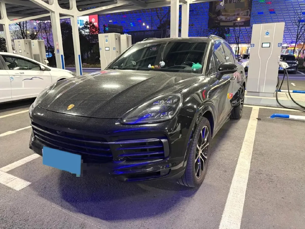 2023 Porsche Cayenne 2.0T 252HP L4 8AT PHEV 17.9KWH,autocango,china used car exporter,china ev exporter,chinese used car exporter,chinese used ev exporter