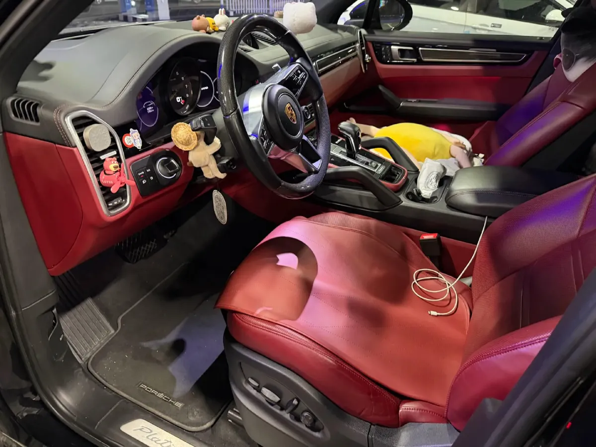 2023 Porsche Cayenne 2.0T 252HP L4 8AT PHEV 17.9KWH,autocango,china used car exporter,china ev exporter,chinese used car exporter,chinese used ev exporter