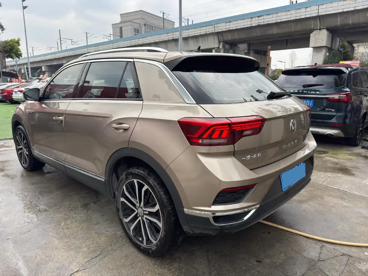 2019 Volkswagen T-Roc 1.4T 150HP L4 7DCT,autocango,china used car exporter,china ev exporter,chinese used car exporter,chinese used ev exporter