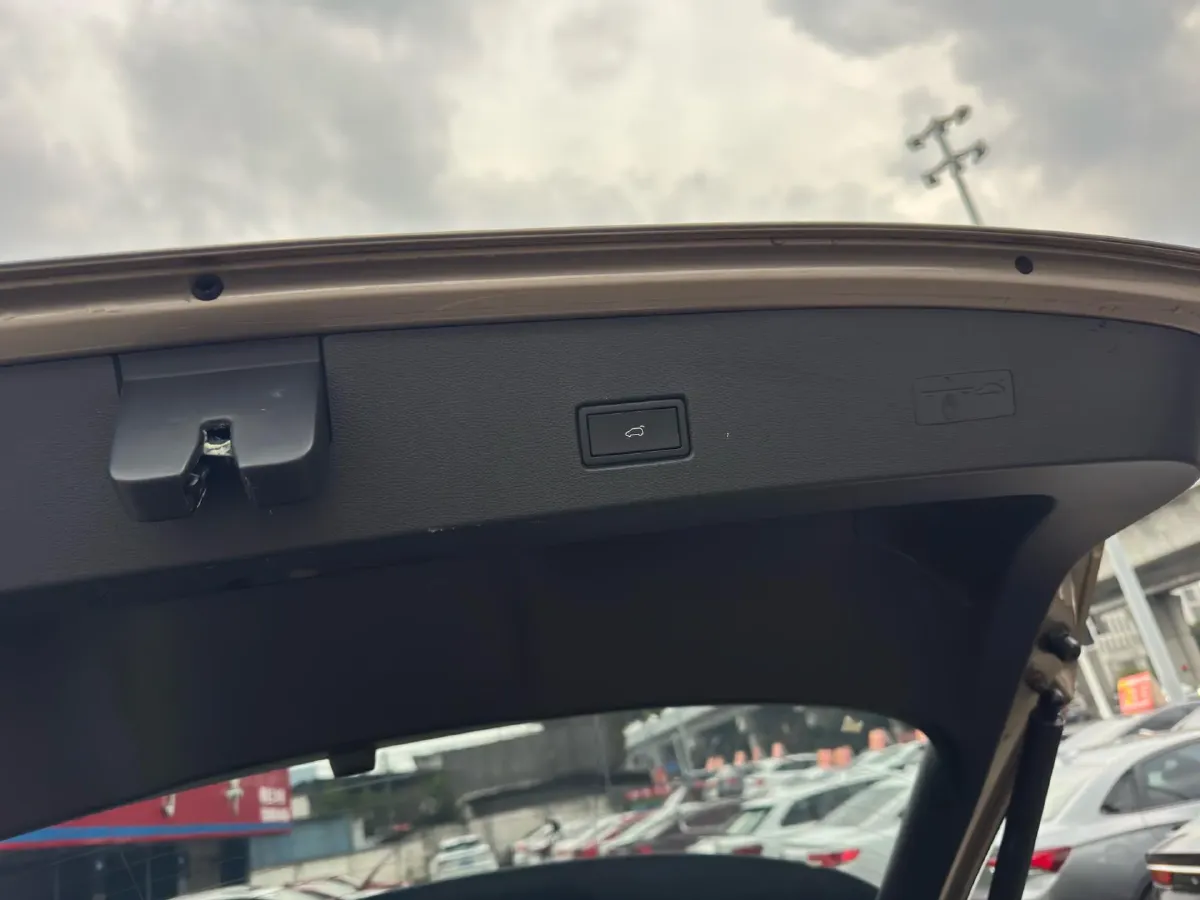 2019 Volkswagen T-Roc 1.4T 150HP L4 7DCT,autocango,china used car exporter,china ev exporter,chinese used car exporter,chinese used ev exporter